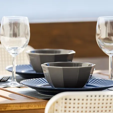 Home2book Stylish Ocean View Διαμέρισμα *